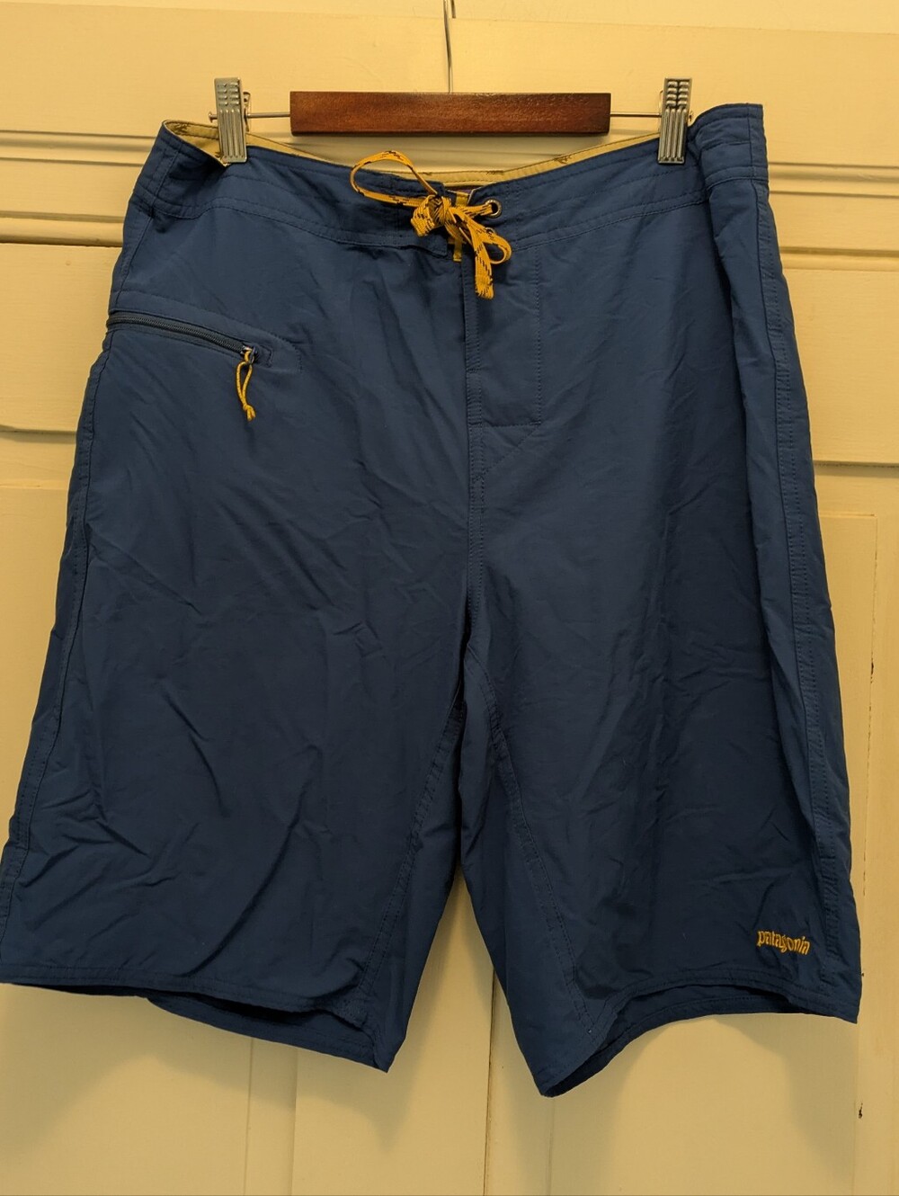 Patagonia Men's/Unisex Royal Blue w/ Gold Accents Swim Trunks- 33